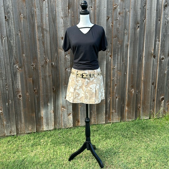Arizona-Belted Utility Skirt EUC - Picture 9 of 10